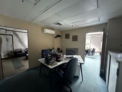 Manhattan House (D3), Office #588594461